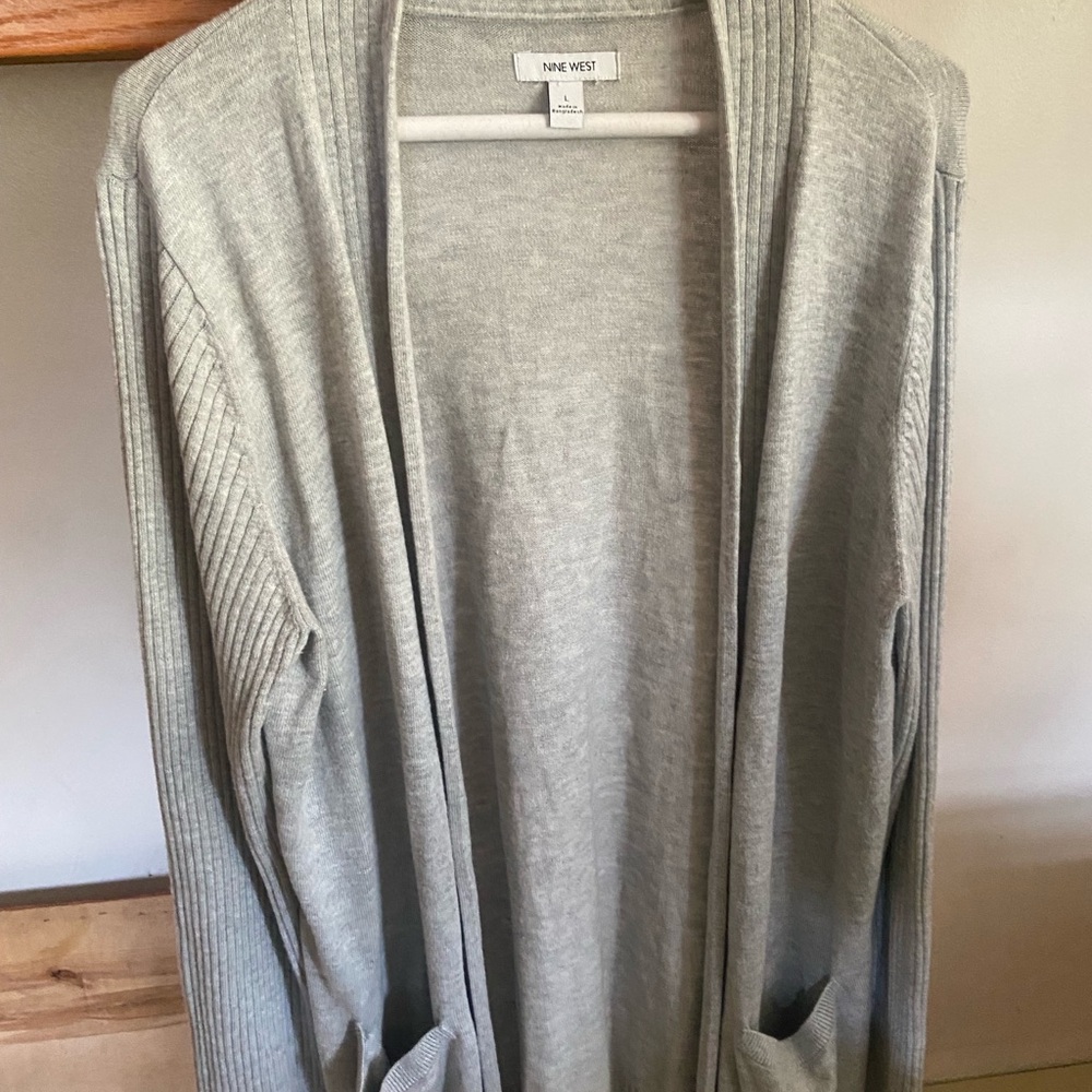 Nine West Gray Crewneck Sweater with Ribbed Knit Detailing